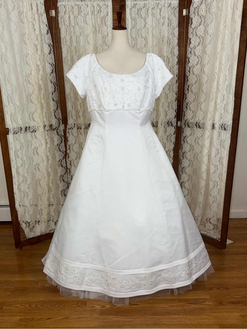 Gorgeous Vintage 90s David’s Bridal Empire Waist Wedding Gown
